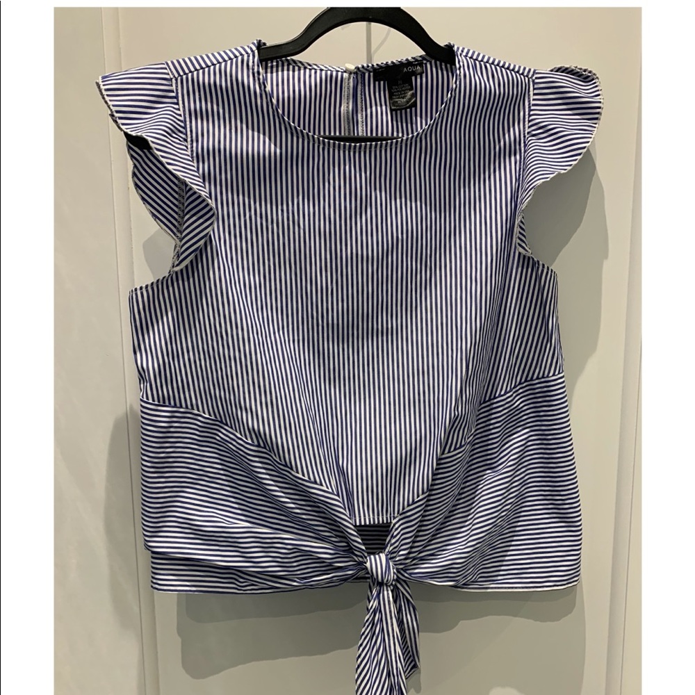 Knotted blouse